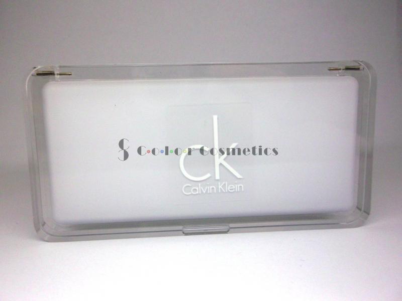 Fond de ten Calvin Klein whitening treatment 2-way Foundation - Medium ocher