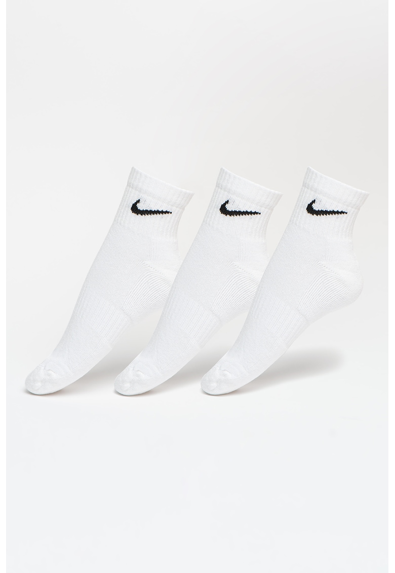 Set de sosete pana la glezna - cu tehnologie Dri-FIT Everyday Cush - 3 perechi - Alb