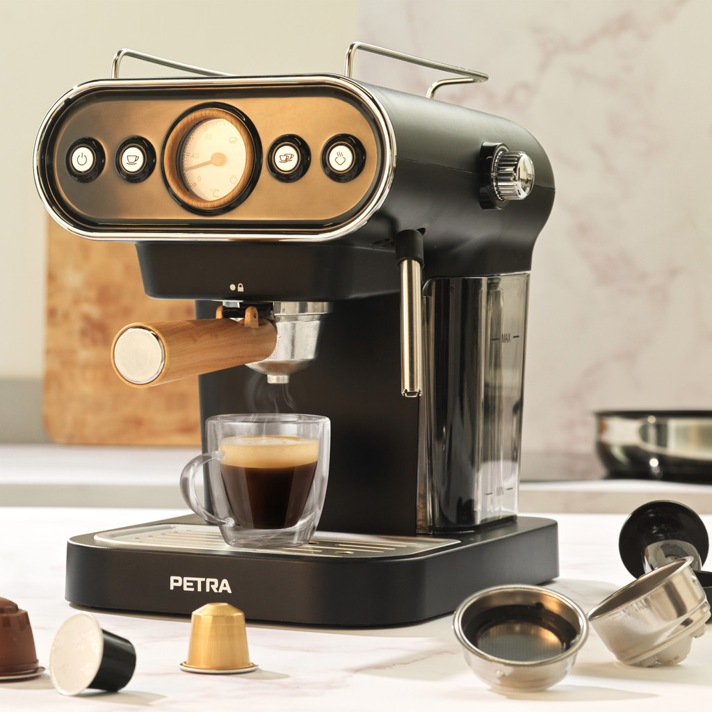 Espressor model Petra PT5108VDEEU7 3-in-1 Cafetiera tip Barista, Expressor, Compatibil cu capsule si cafea macinata, Putere 1050 W 
