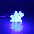 Ghirlanda luminoasa decorativa cu sfere albastre 30 LED uri cablu alb 