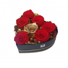 Aranjament floral Glame in forma de inima cu sapte trandafiri criogena