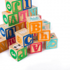 Jucarie Cuburi din lemn pentru construit cu litere