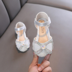 Pantofi argintii cu strasuri si perlute Princess