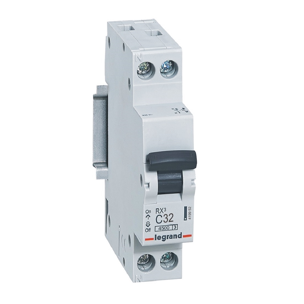 Disjunctor RX3 4500 ,Legrand 419952, P+N 32A