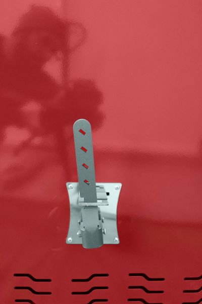 Termosemineu FORNELLO SUPERNOVA RED 38 KW pe combustibil solid ( lemncarbunebricheti ) ce se poate utiliza pentru incalzirea locuintelor este echipat cu pompa de circulatie