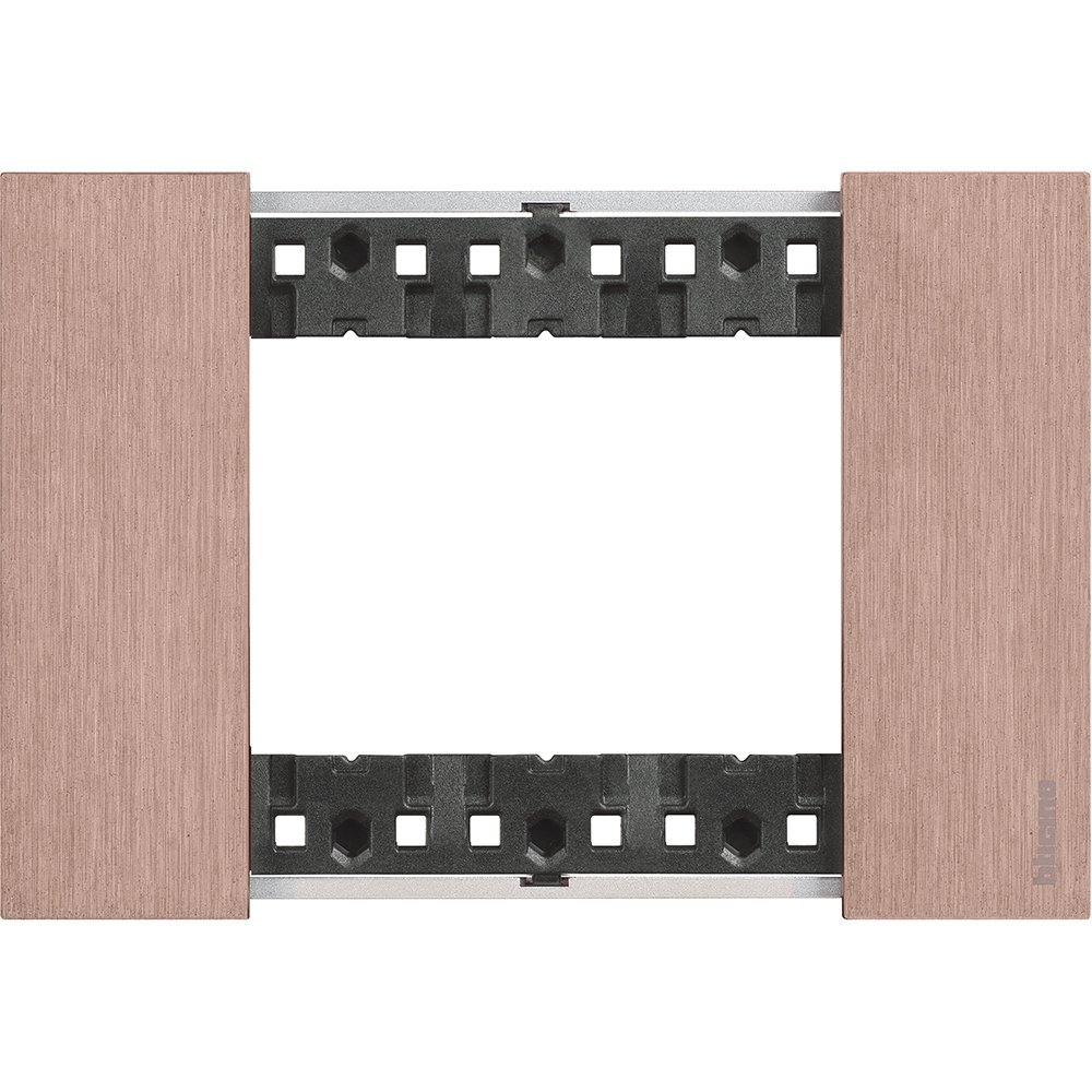 Rama ornament 3 module Bticino Living Now KA4803ZM, cupru