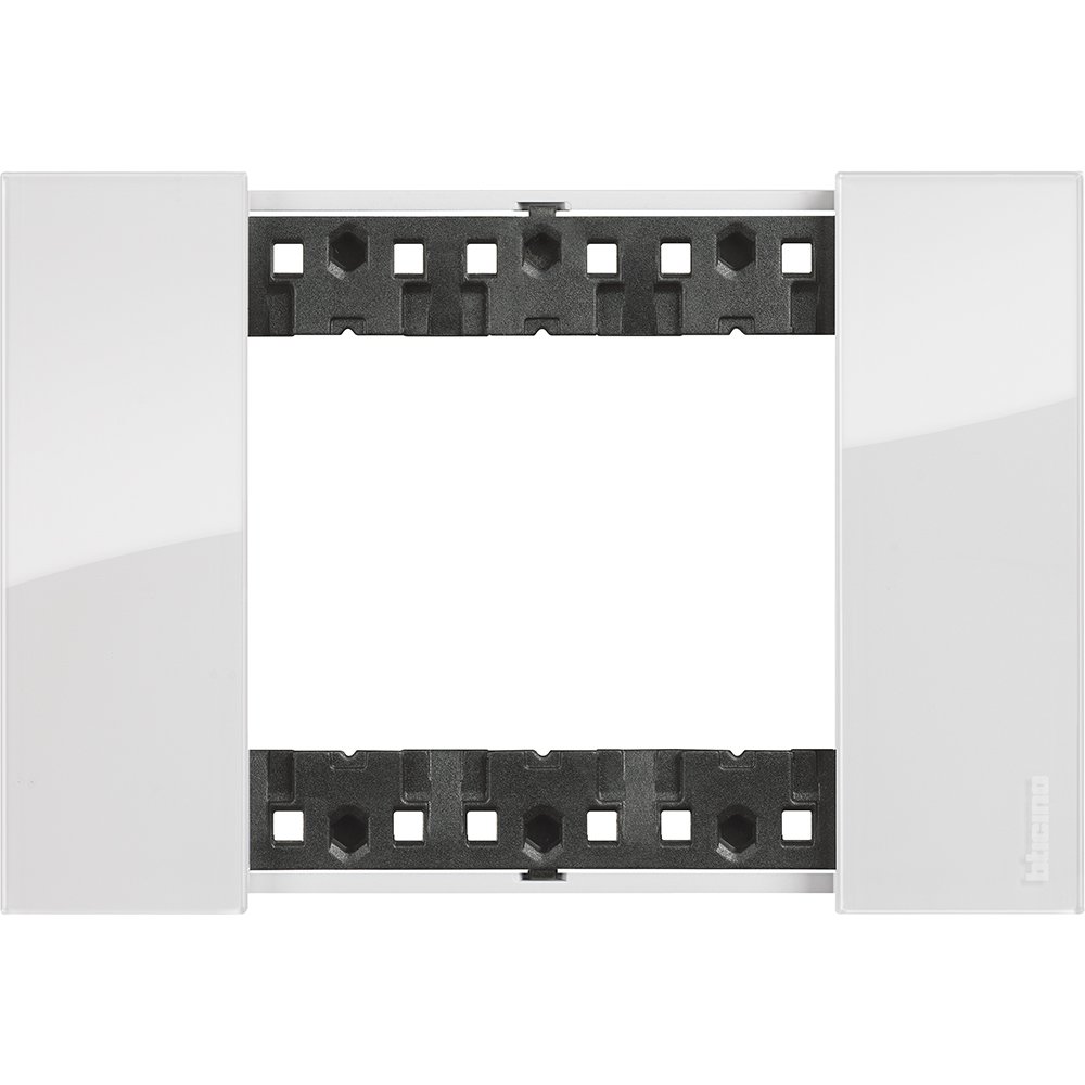 Rama ornament 3 module Bticino Living Now KA4803DW, ice