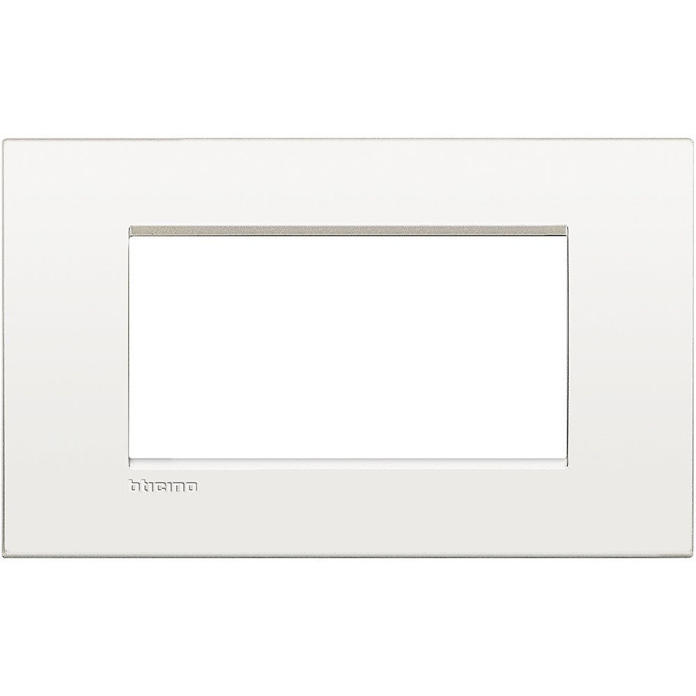 Rama ornament 3 module Bticino Living Light AIR LNC4803BN, alb pur