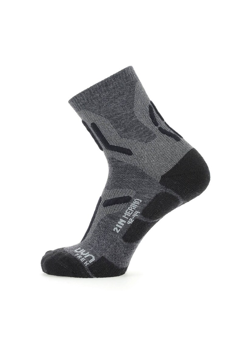 Sosete scurte cu model pentru trekking 12069 - Negru/Gri