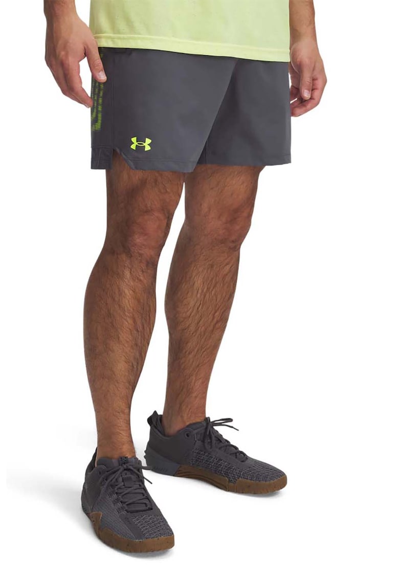Oferte la Pantaloni scurti cu logo - Gri inchis