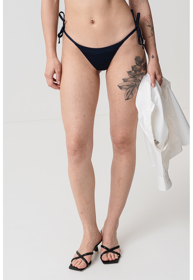 Oferte la Slip tanga cu snururi laterale de ajustare - Bleumarin