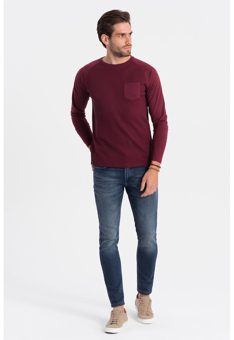 Bluza texturata cu buzunar pe piept - Visiniu