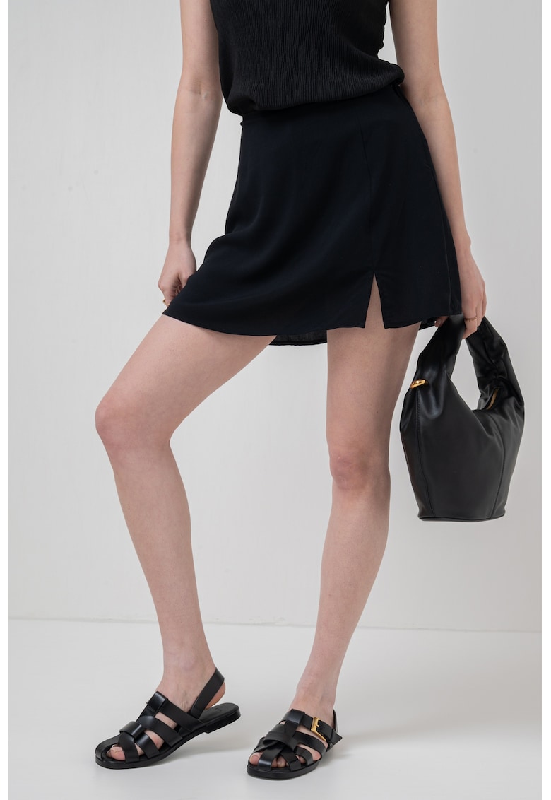 Oferte la Pantaloni scurti cu model 2in1 si talie inalta - Negru