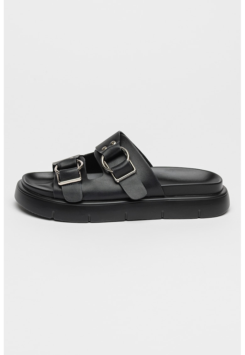 Oferte la Papuci de piele cu detalii metalice - Negru