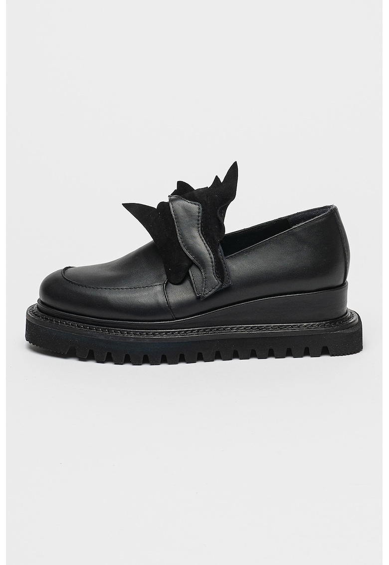 Oferte la Pantofi loafer din piele cu talpa wedge si detalii din piele intoarsa - Negru