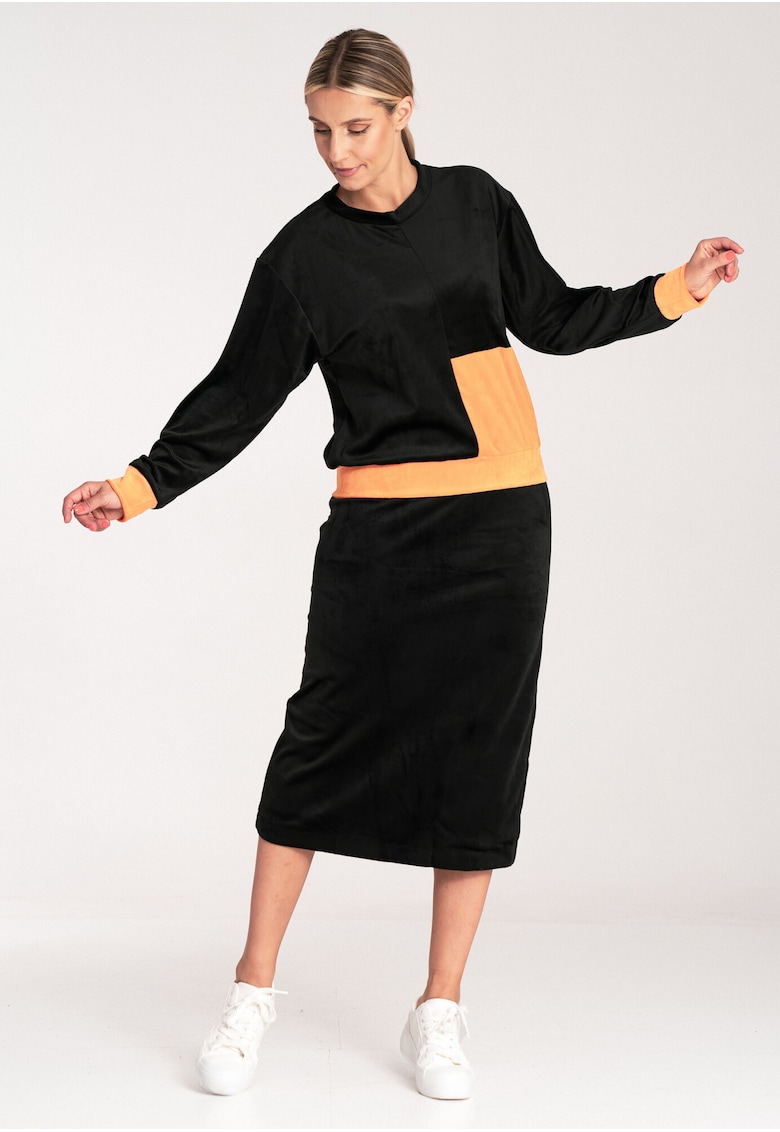 Oferte la Trening din velur dama  M1036 - cu fusta - elegant - negru - poliester/elastan
