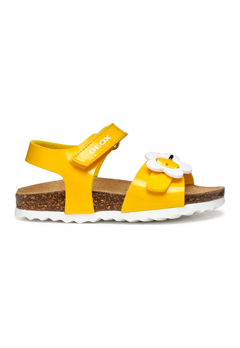 Sandale cu aspect lacuit si velcro - Galben