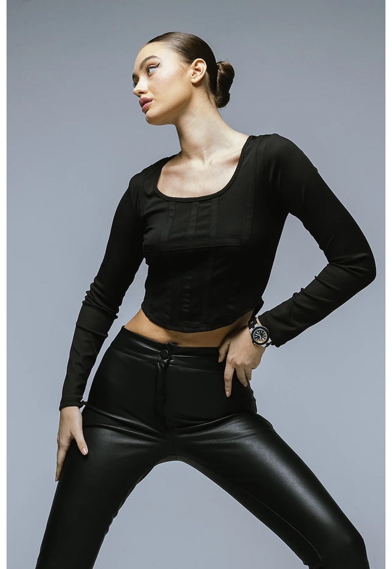 Oferte la Bluza crop cu decolteu patrat - Negru