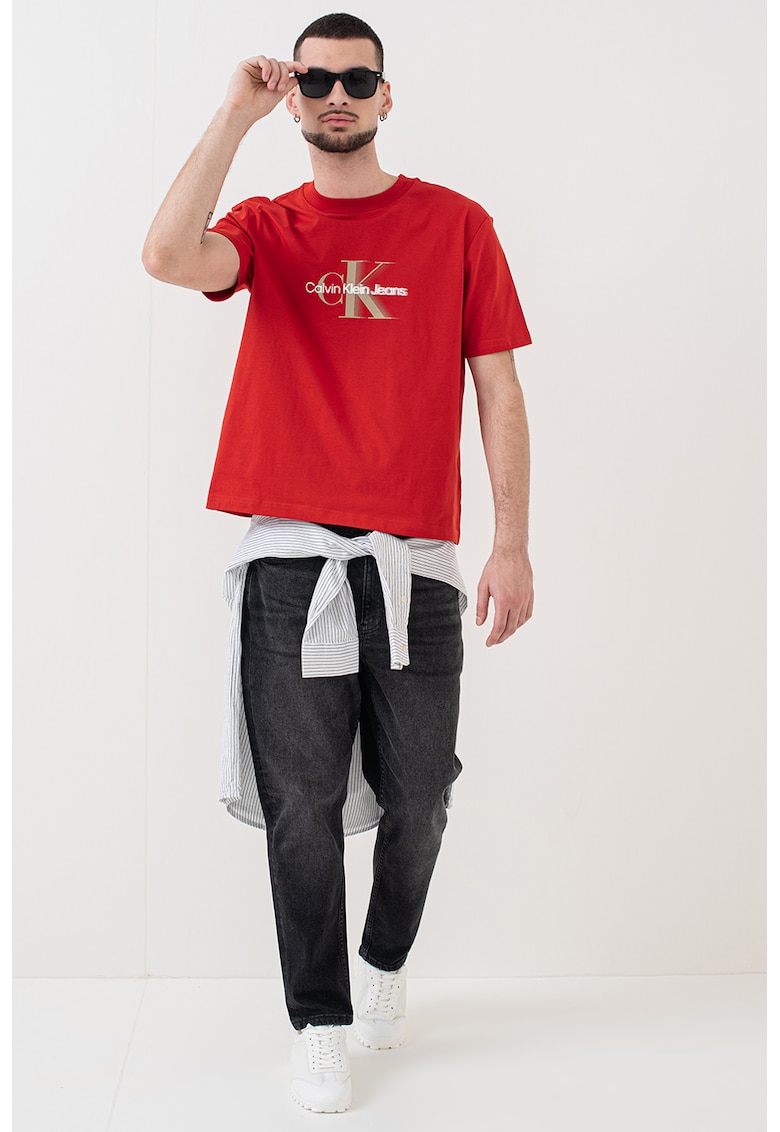 Oferte la Tricou cu imprimeu logo
