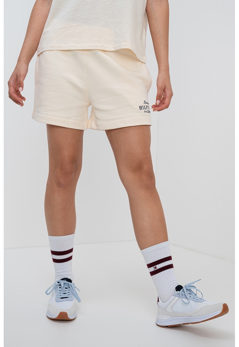 Pantaloni scurti cu talie elastica si buzunare laterale - Galben pal