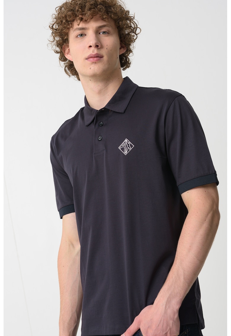 Tricou polo cu logo discret pe piept - Negru stins
