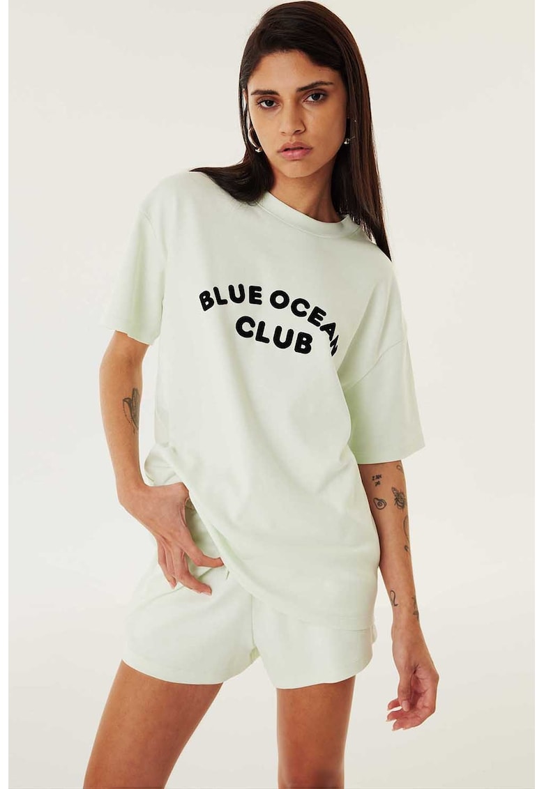 Tricou cu decolteu la baza gatului si imprimeu text - Negru/Verde pal
