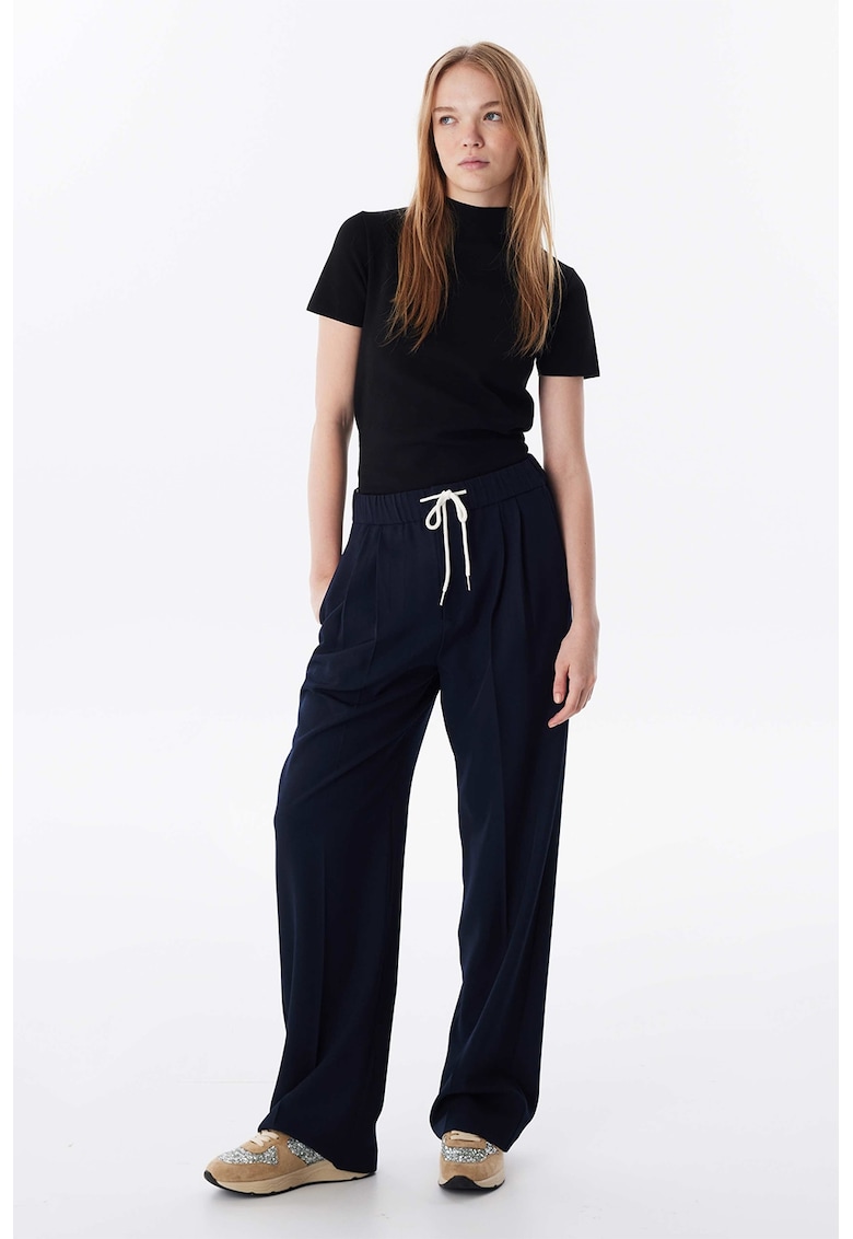 Pantaloni cu croiala ampla si talie ajustabila - Negru