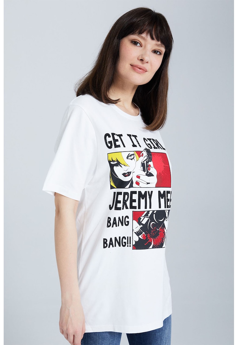 Tricou cu imprimeu grafic si decolteu la baza gatului - Alb