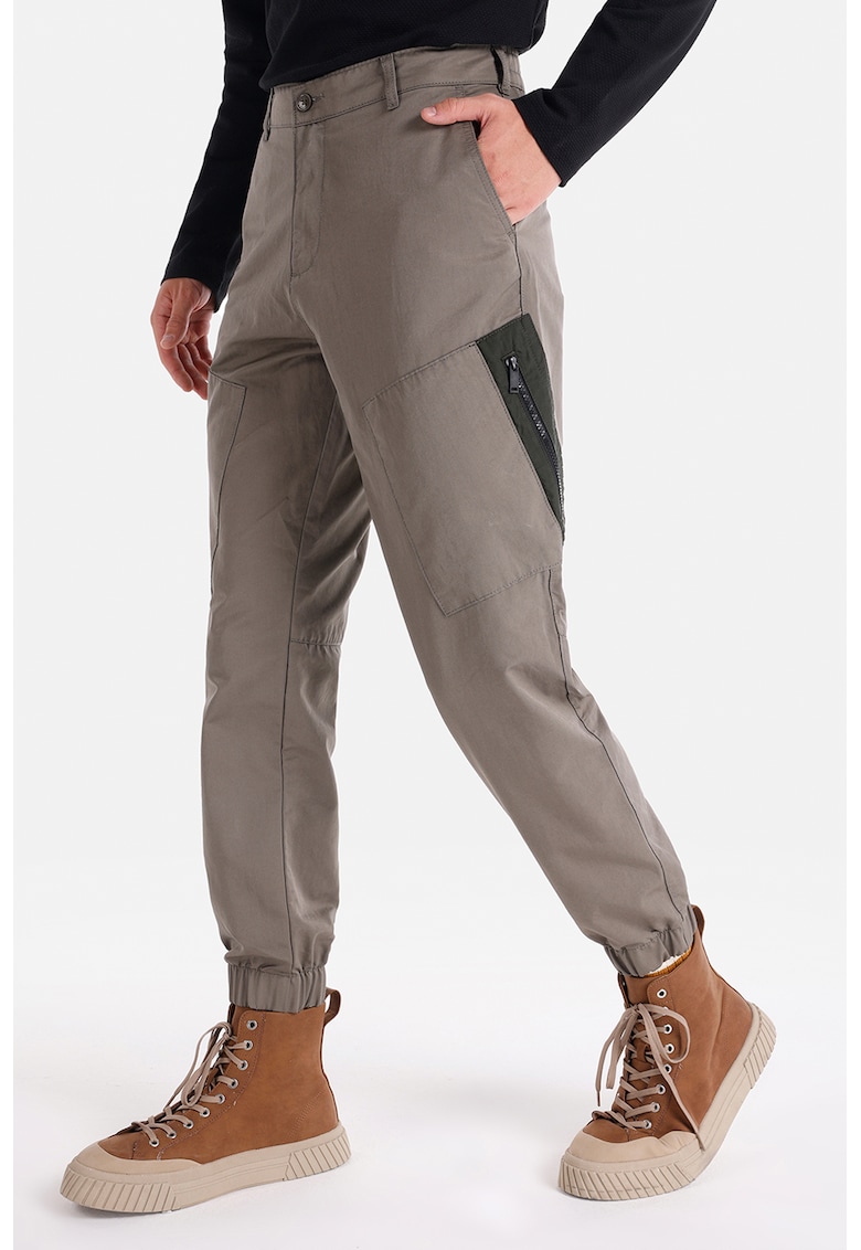 Pantaloni conici cu buzunare multiple - Maro taupe