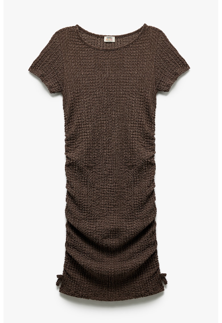 Rochie dreapta cu decolteu rotund - Maro
