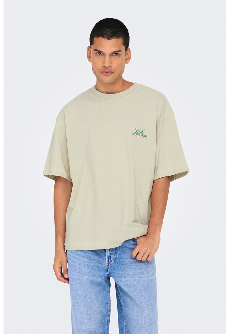 Tricou lejer cu imprimeu grafic si model text pe partea din spate - Verde/Verde pal