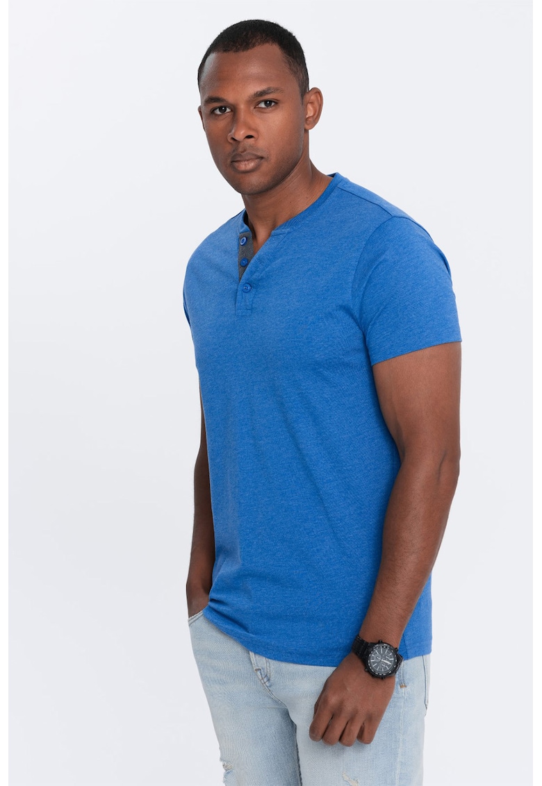 Oferte la Tricou cu model uni si decolteu henley - Albastru royal
