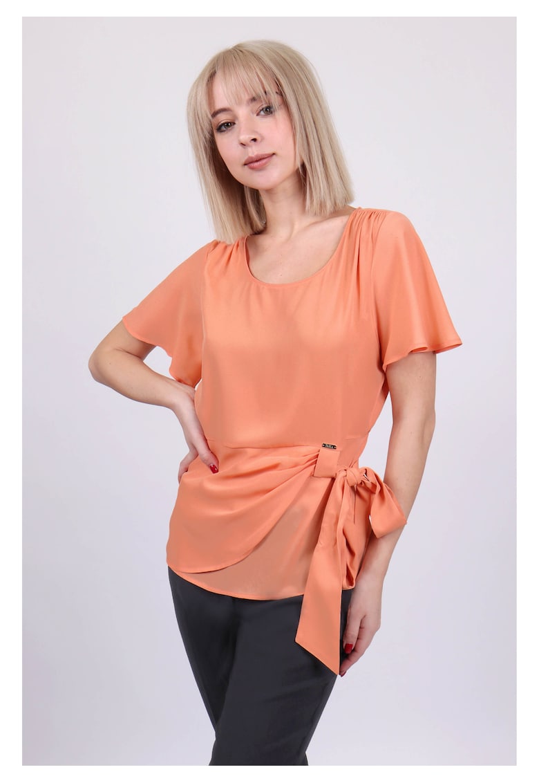 Bluza cu panglici decorative in talie