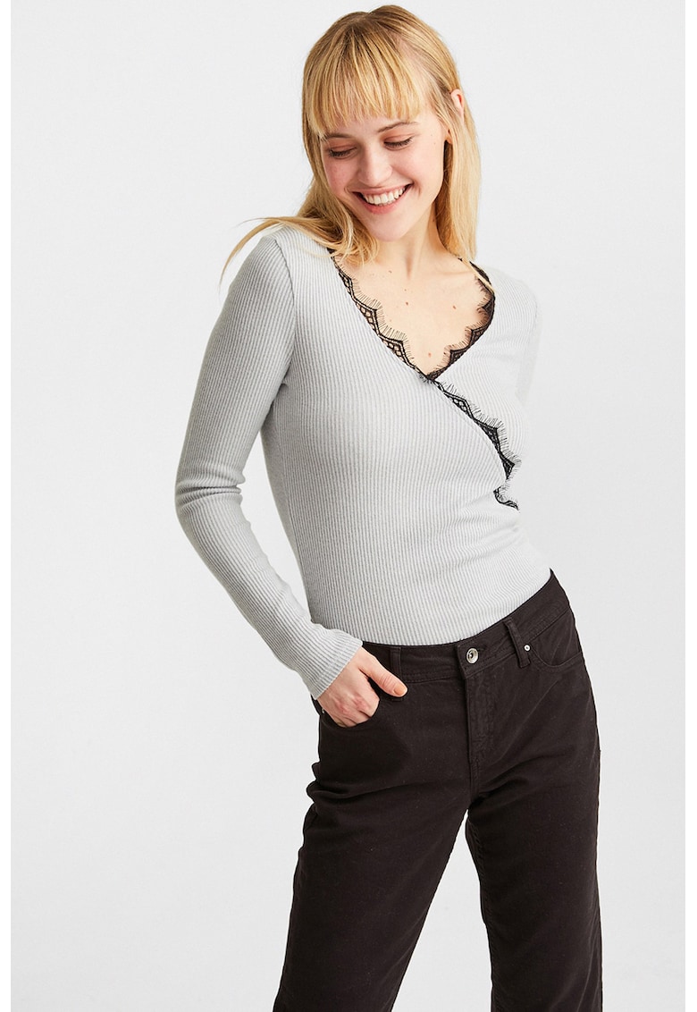 Bluza slim fit striata cu detalii de dantela - Gri deschis