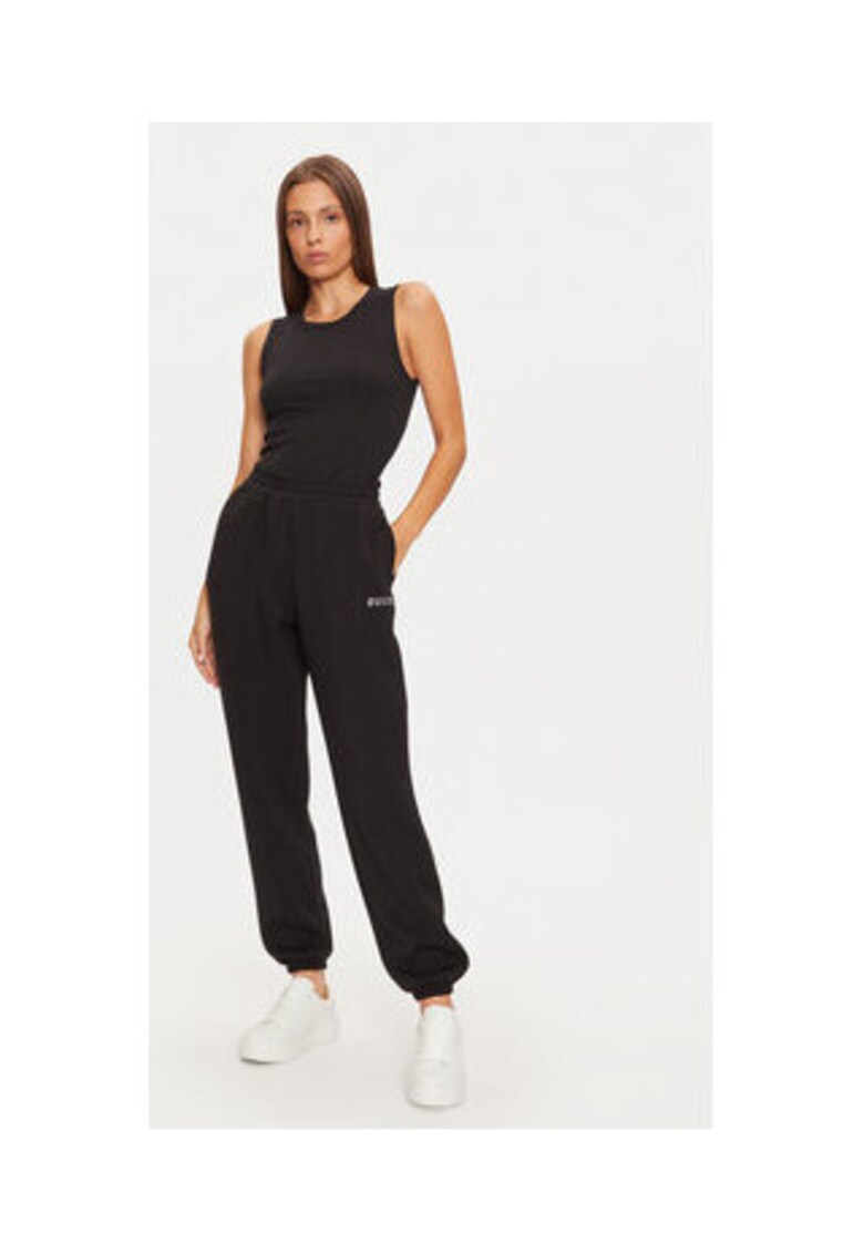 Pantaloni de trening cu buzunare laterale