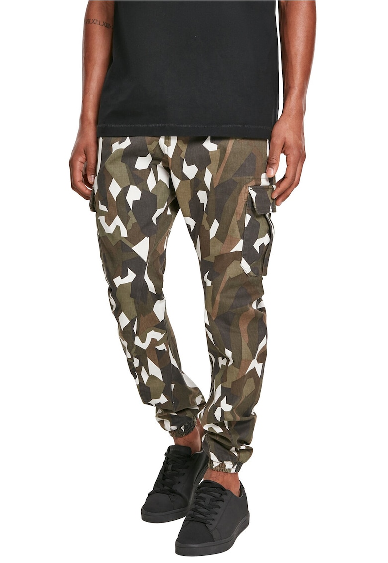 Pantaloni cargo cu model camuflaj si geometric - Alb/Verde feriga