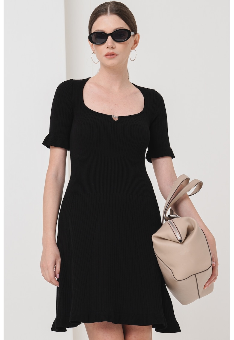 Rochie mini striata cu decolteu amplu - Negru