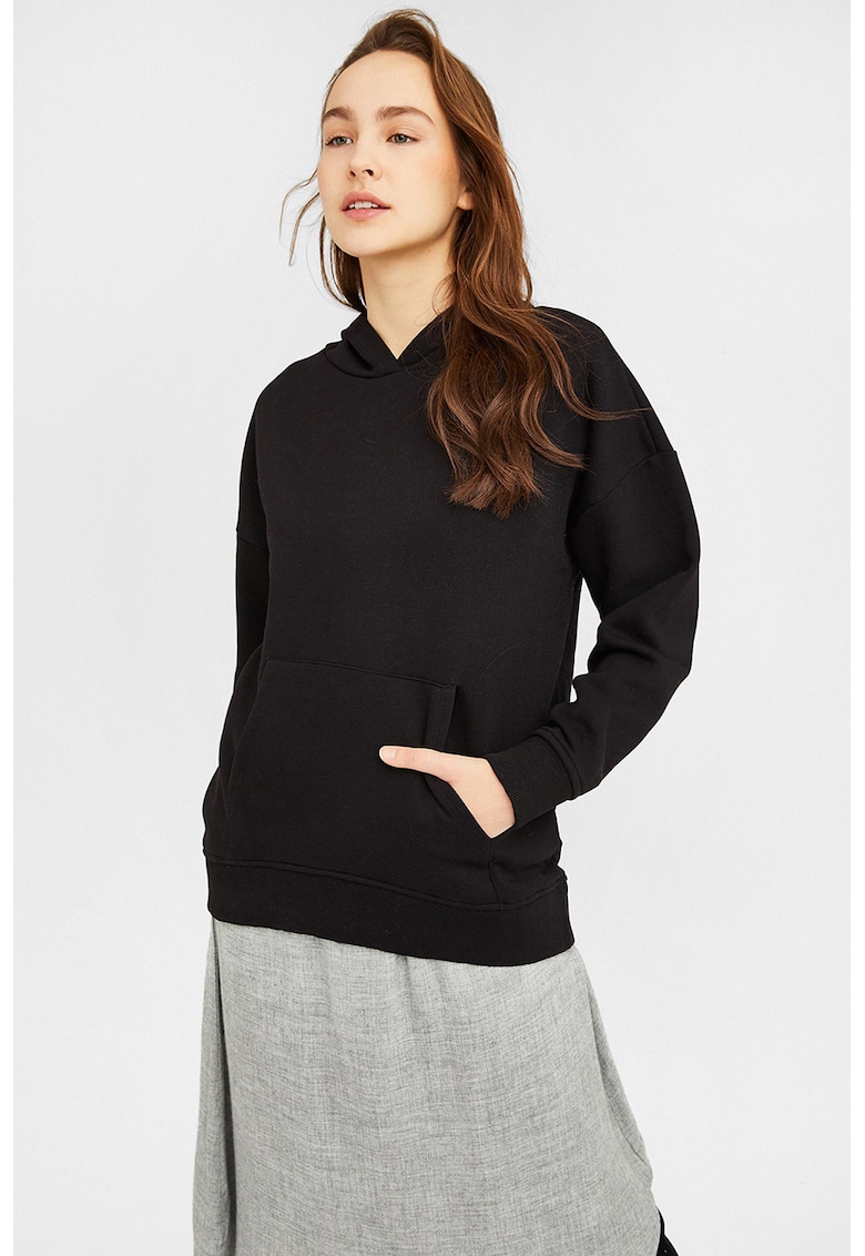 Hanorac cu maneci lungi si model uni - Negru