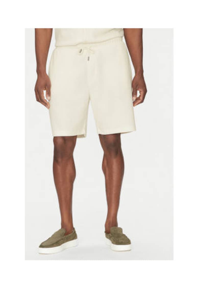 Pantaloni scurti cu snur de ajustare