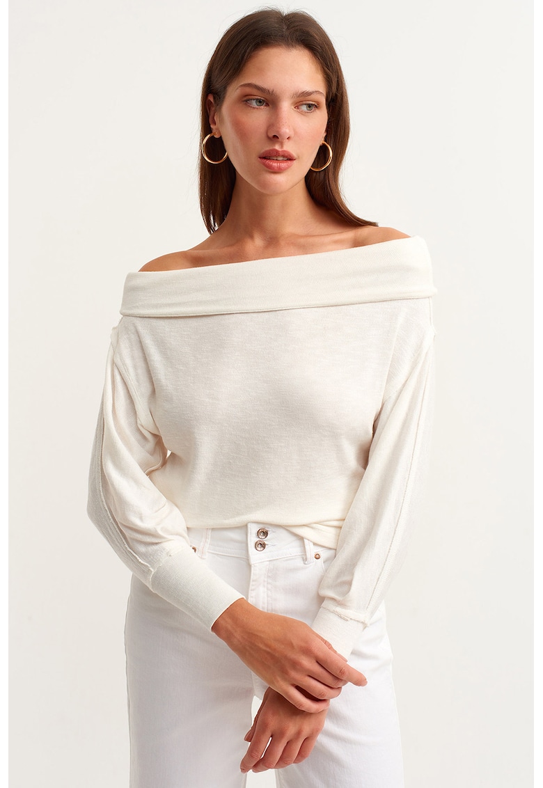 Pulover cu decolteu pe umeri si model uni - Alb fildes