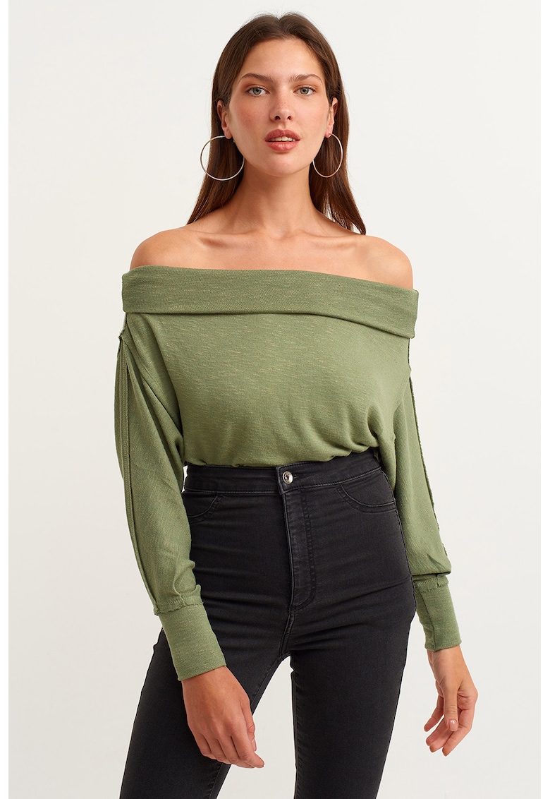 Pulover cu decolteu pe umeri si model uni - Verde sparanghel