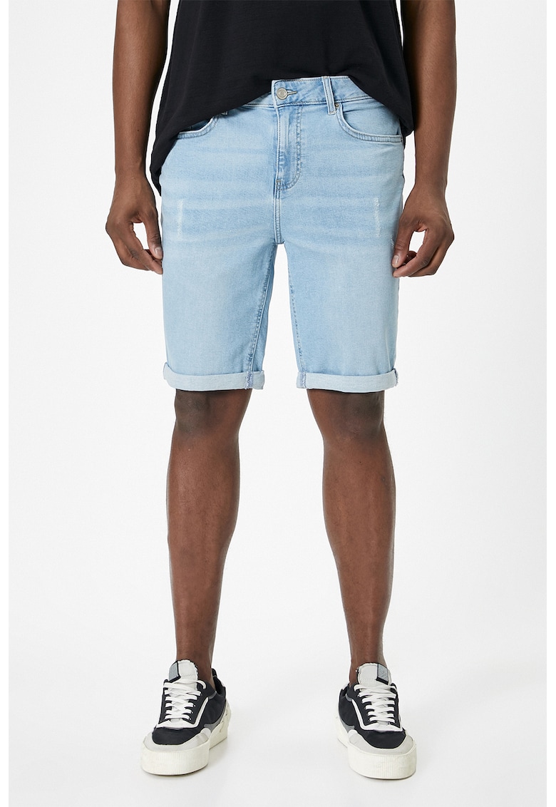 Blugi scurti slim fit - Albastru deschis