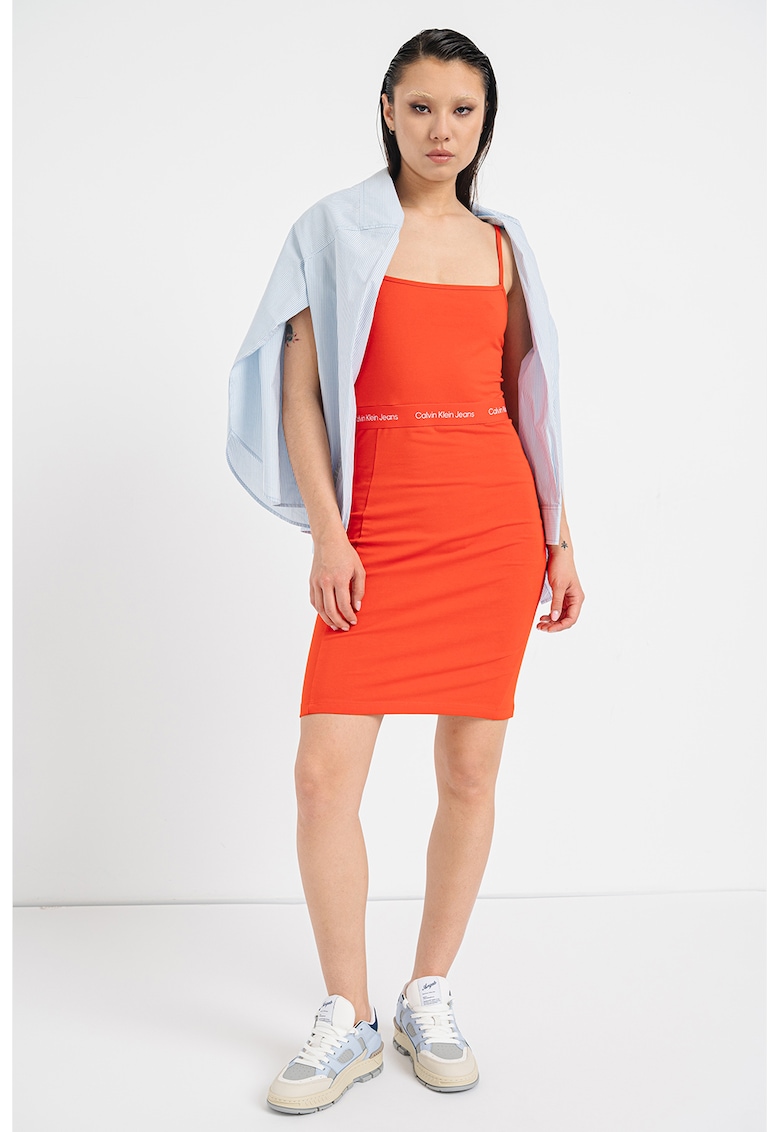 Rochie slim fit cu croiala bodycon - Coral