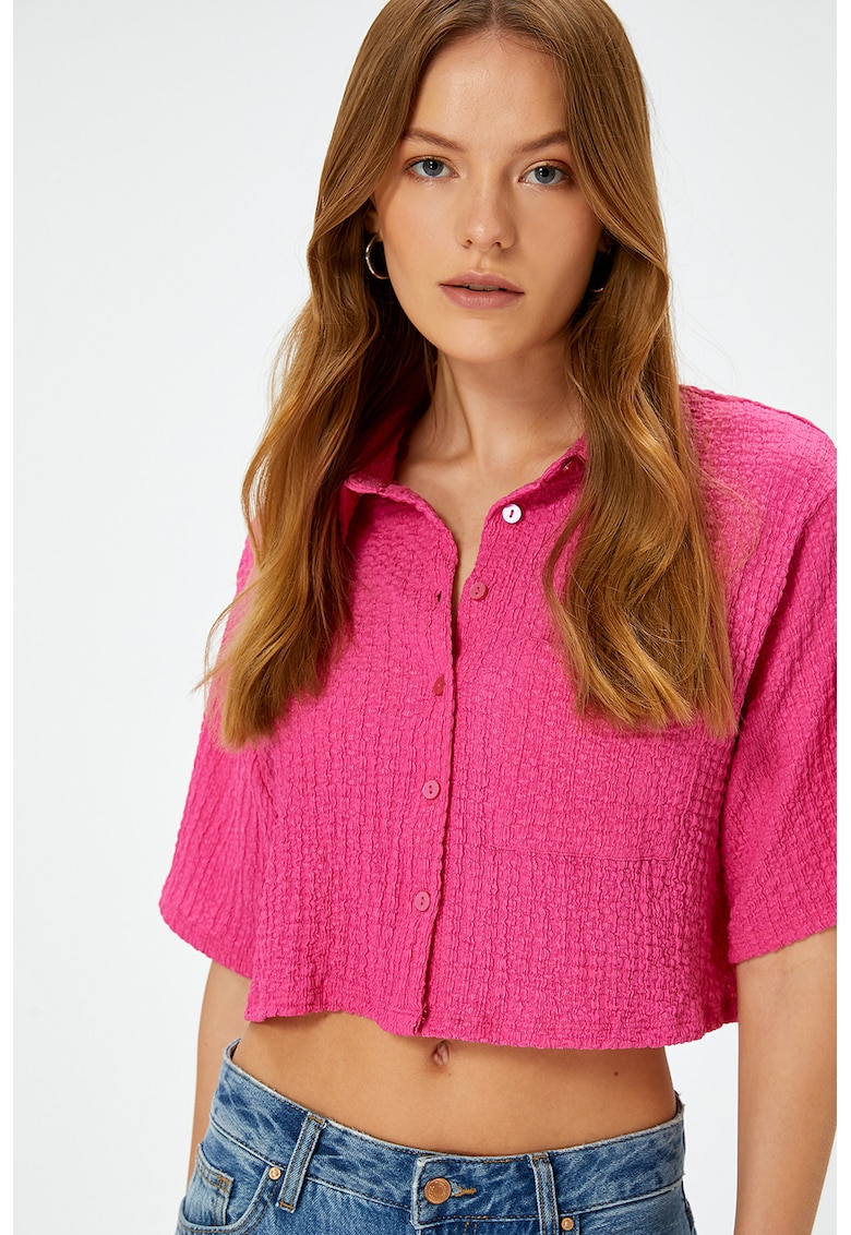 Camasa crop cu buzunar aplicat pe piept - Fucsia