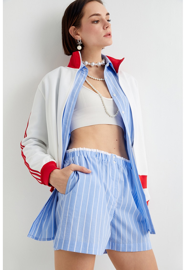 Pantaloni scurti cu dungi si talie inalta - Alb/Albastru pastel