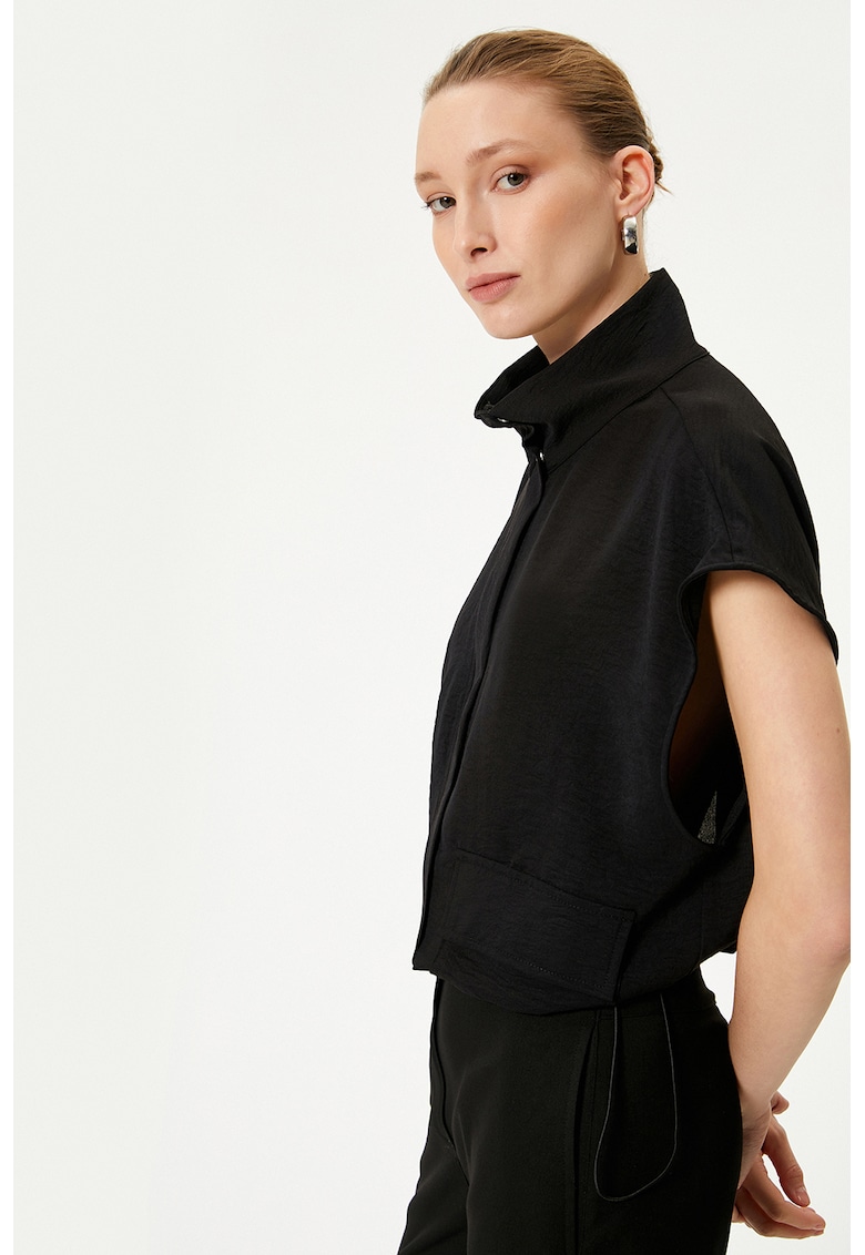 Bluza lejera cu buzunare aplicate - Negru