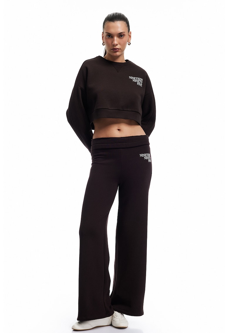 Bluza de trening crop cu text - Maro inchis
