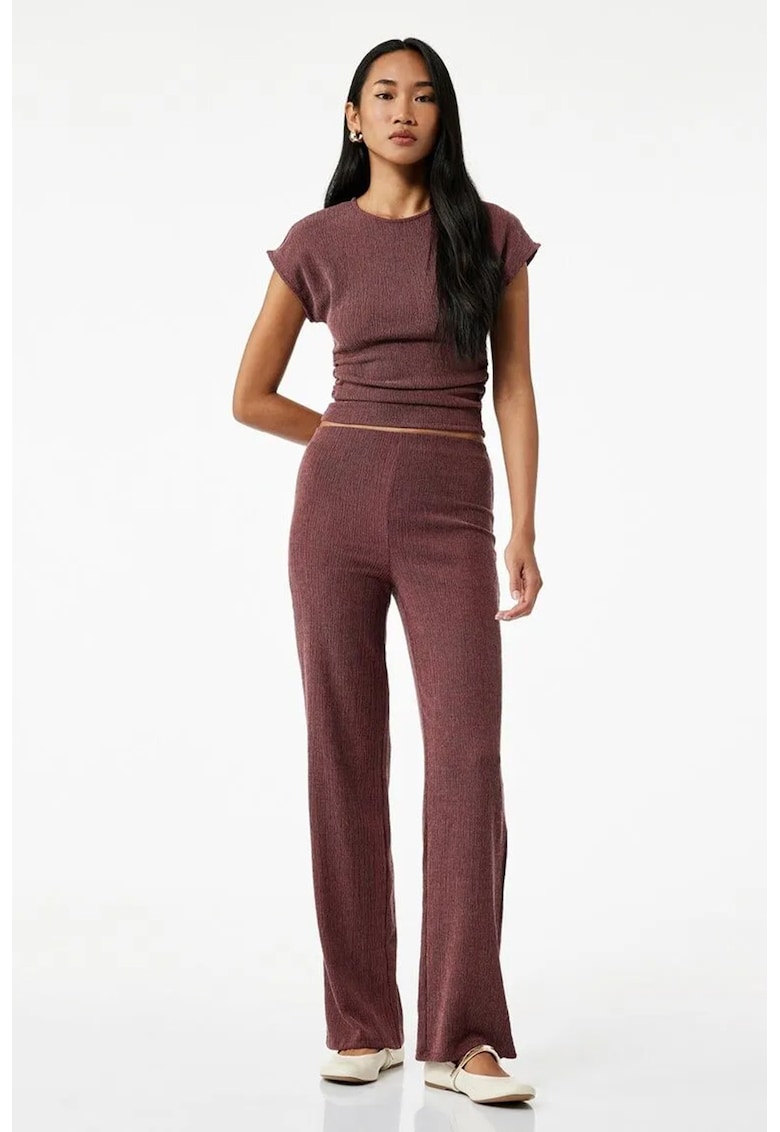 Pantaloni drepti texturati - Visiniu