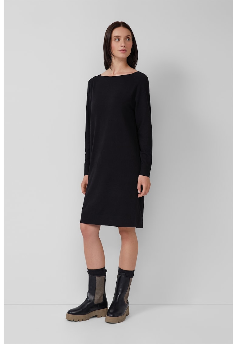 Rochie dreapta tricotata fin cu decolteu barcuta - Negru