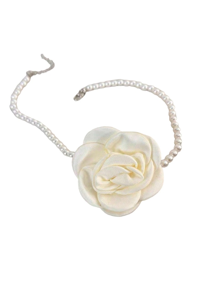 Colier choker - cu perle si floare alb unt - Bedine C14 -